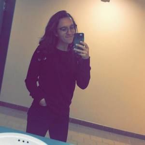 Meet your Posher, Emily